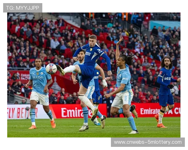 曼城vs诺丁汉森林：罗德里123次触球，中场传球网络密度升27%